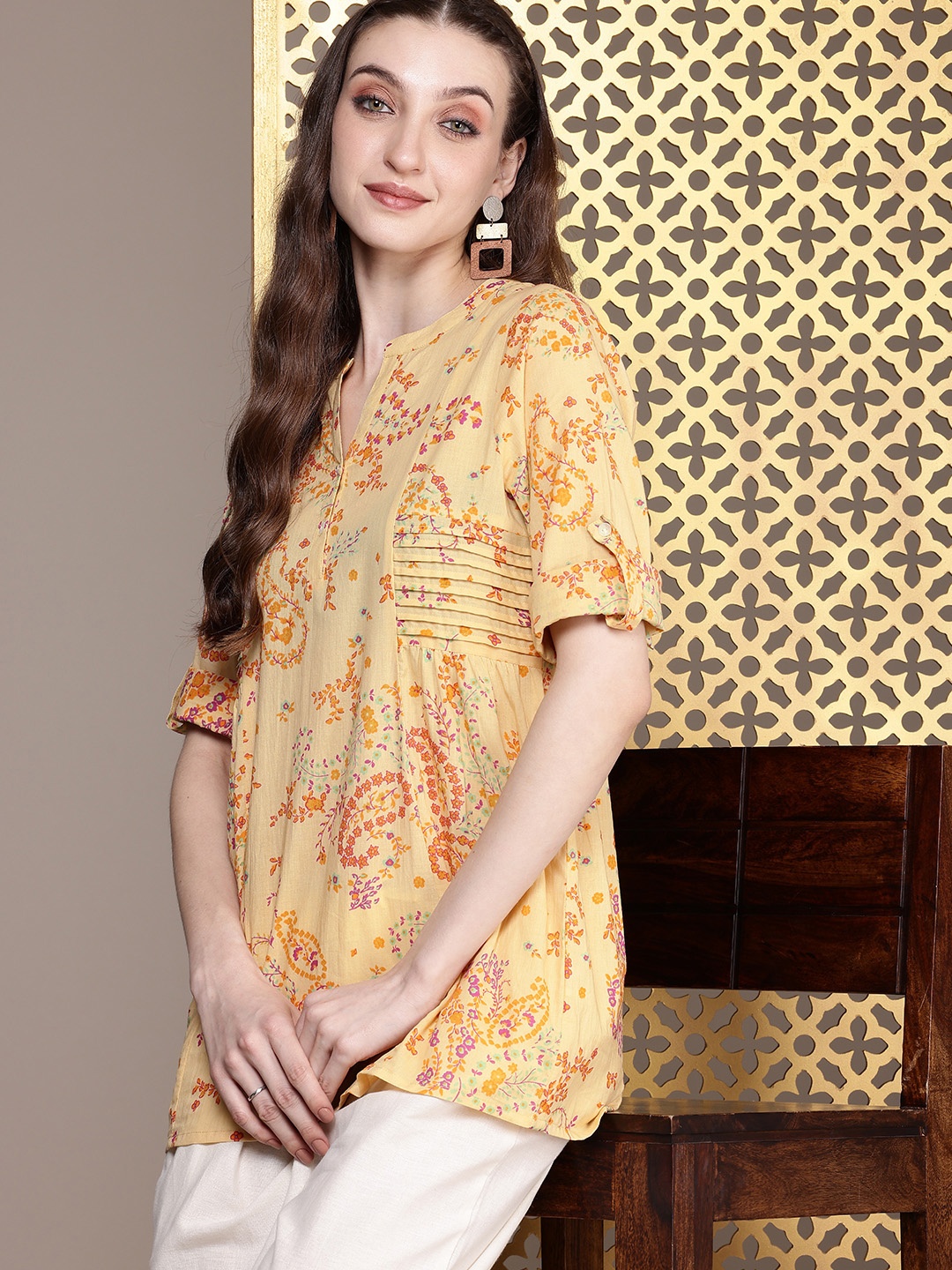 

House of Pataudi Floral Printed Pure Cotton Pleated Kurti, Yellow