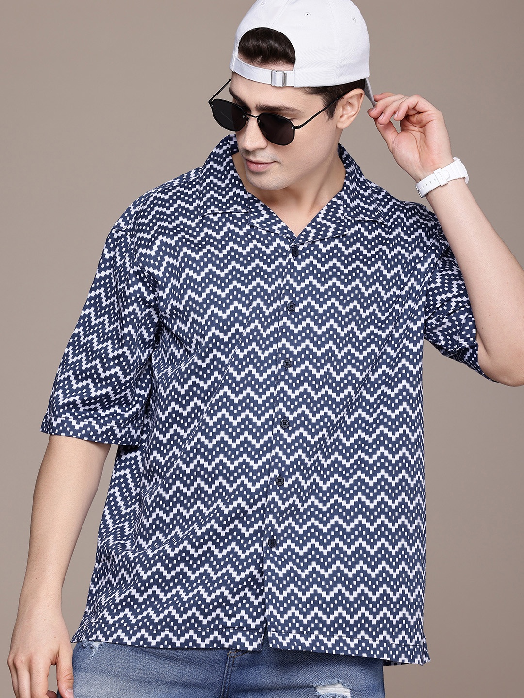 

FCUK Pure Cotton Geometric Printed Relaxed Fit Casual Shirt, Navy blue