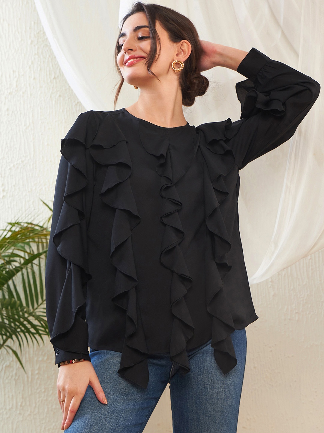 

SASSAFRAS Black Cuffed Sleeves Ruffles Georgette Top