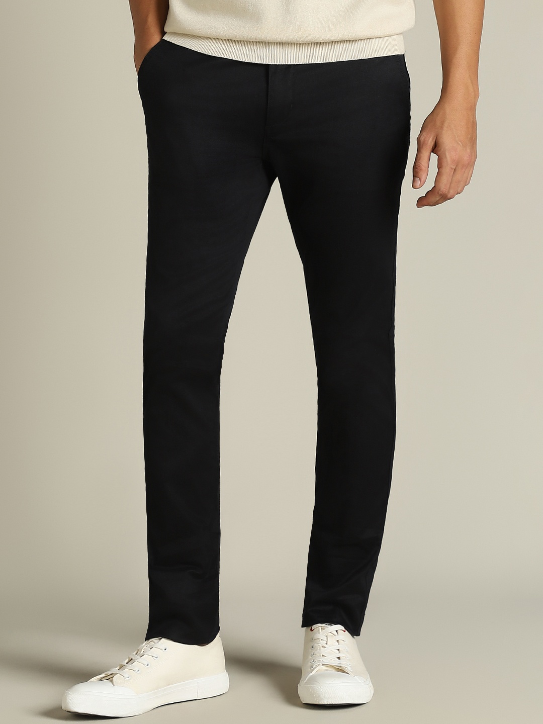 

Dockers Men Mid Rise Skinny Fit Trousers, Black