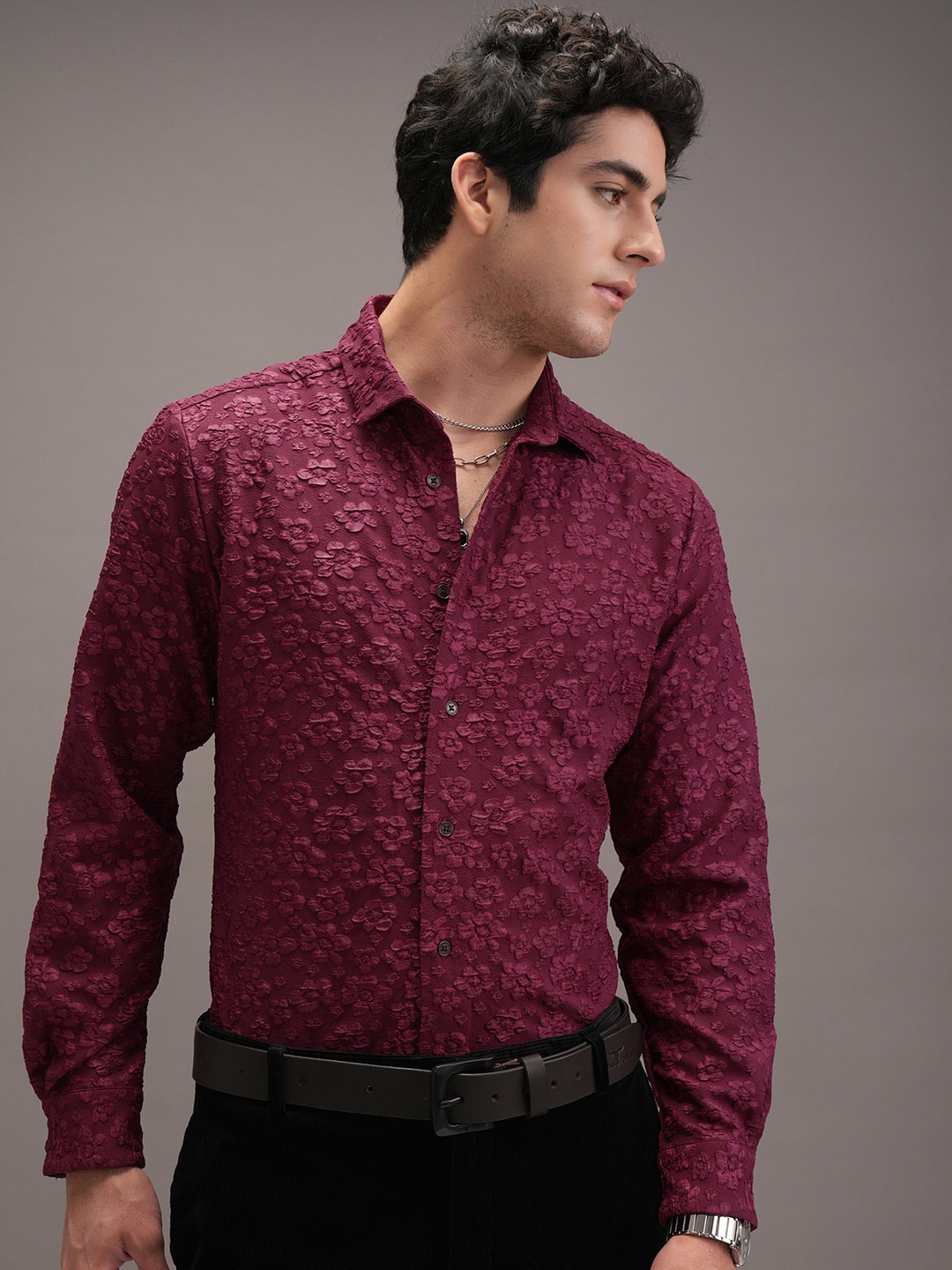 

LOCOMOTIVE Men Luxe Floral Jaquard Textured Party Shirt, Burgundy