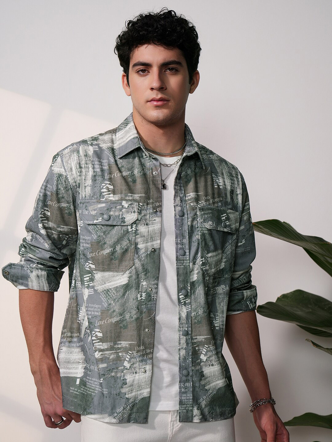 

LOCOMOTIVE Men Premium Cord Printed Utility Pocket Oversized Overshirt, Grey