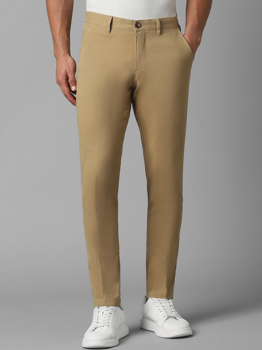 

Louis Philippe Sport Men Slim Fit Mid-Rise Trousers, Brown
