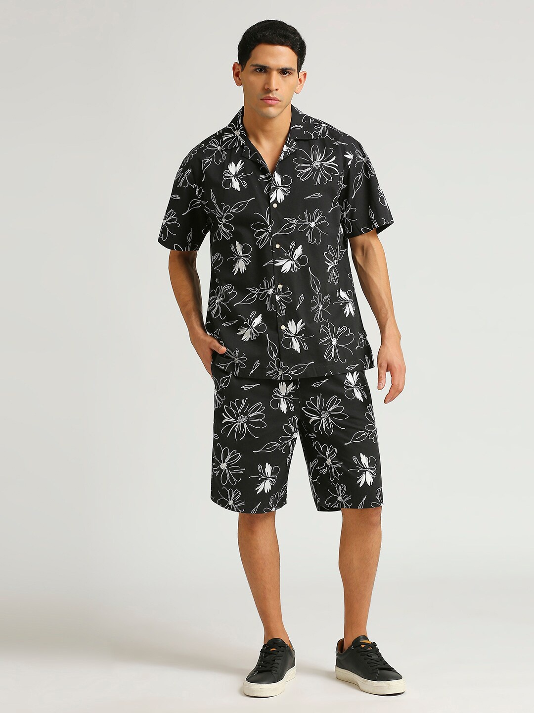 

Pepe Jeans Relaxed Floral Printed Pure Cotton Casual Shirt, Black