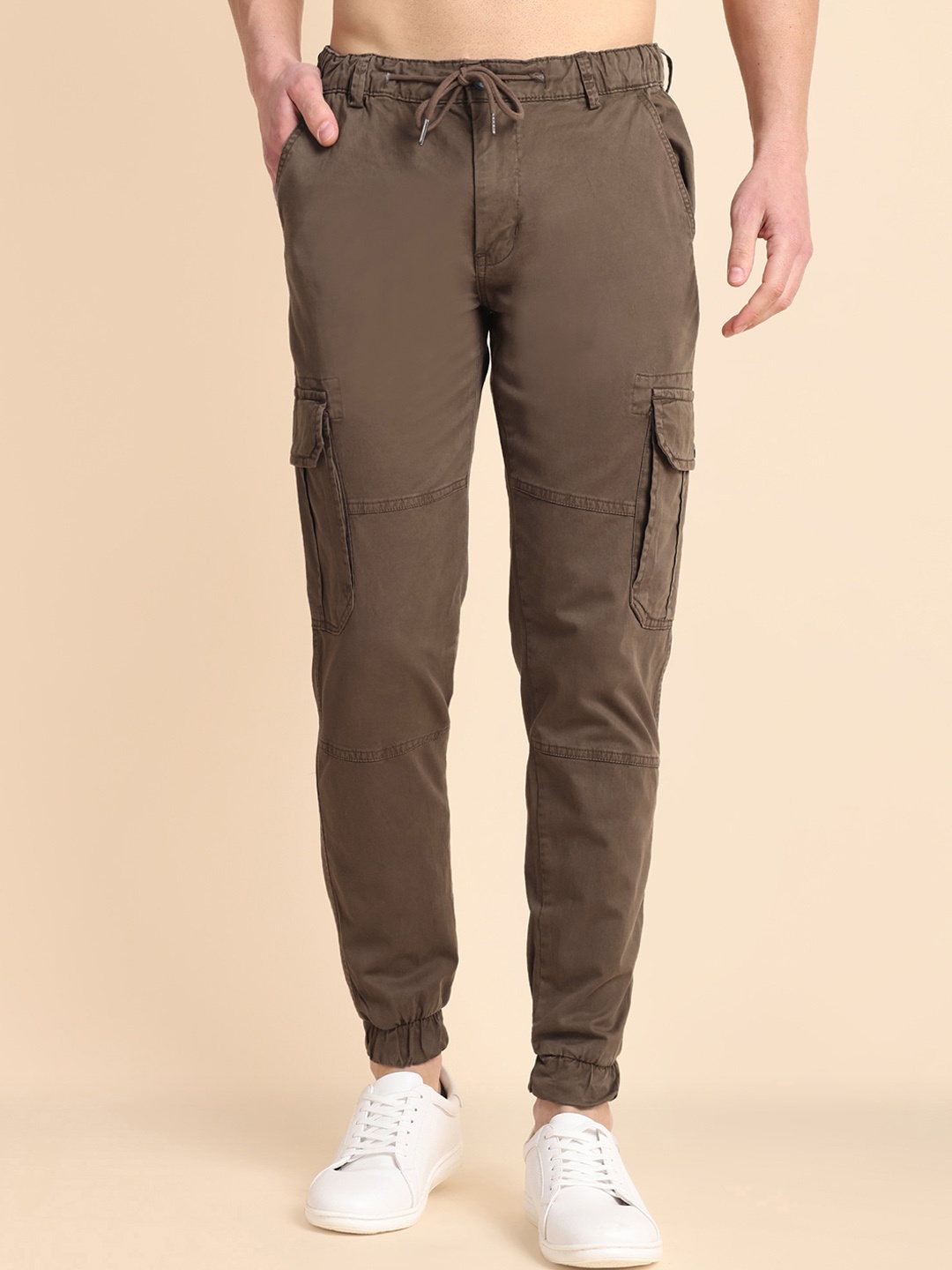 

TOMHIDDLE Men Tailored Mid-Rise Pure Cotton Cargo Joggers, Brown