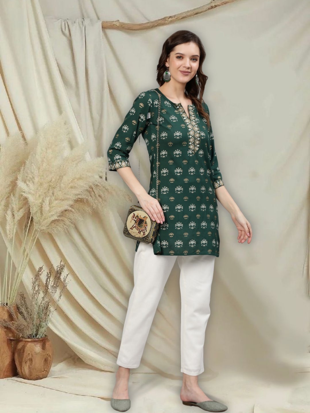 

Nayo Floral Printed Tunic, Green