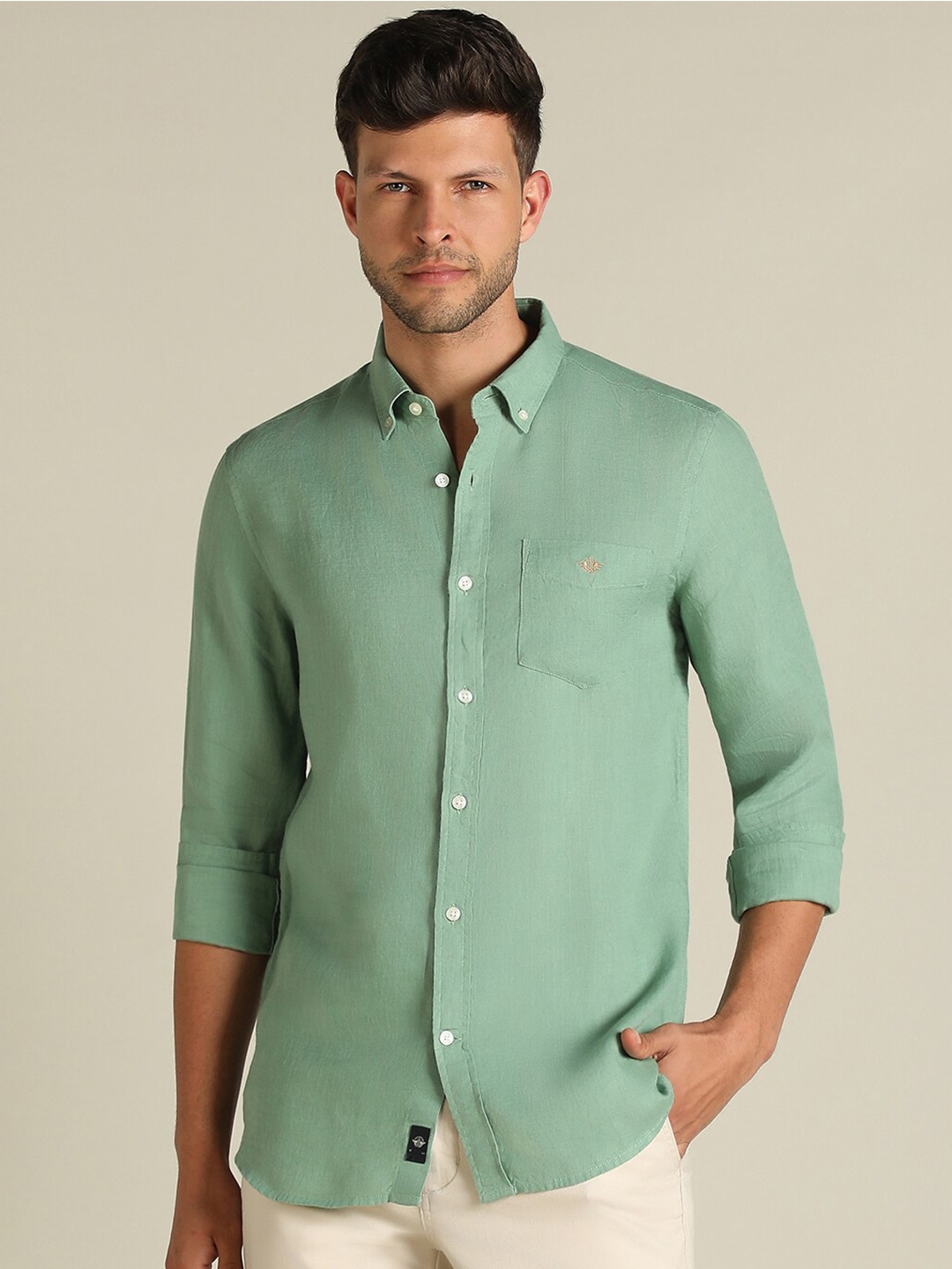 

Dockers Men Solid Classic Fit Shirt, Green