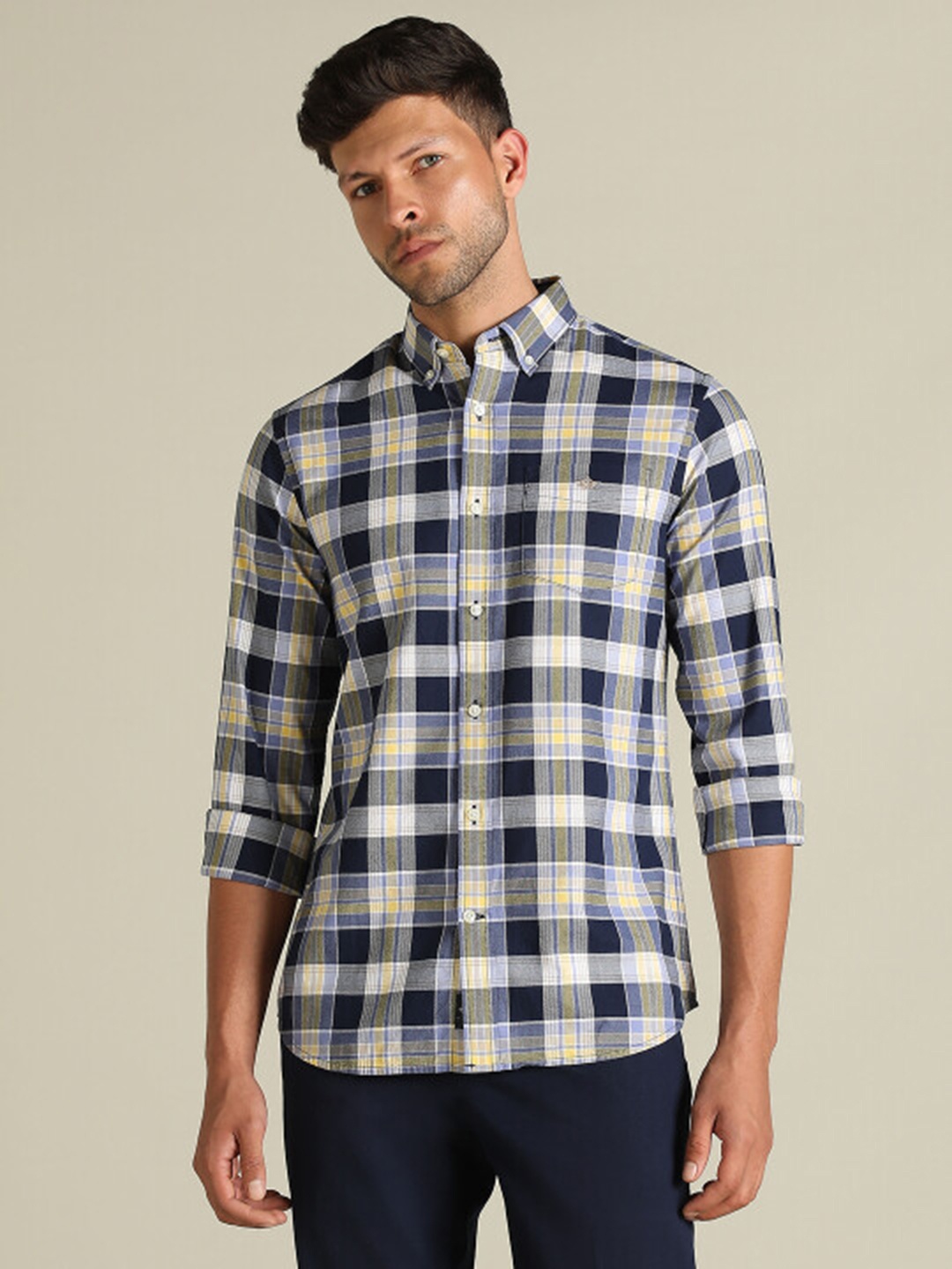

Dockers Men Checked Classic Fit Shirt, Navy blue