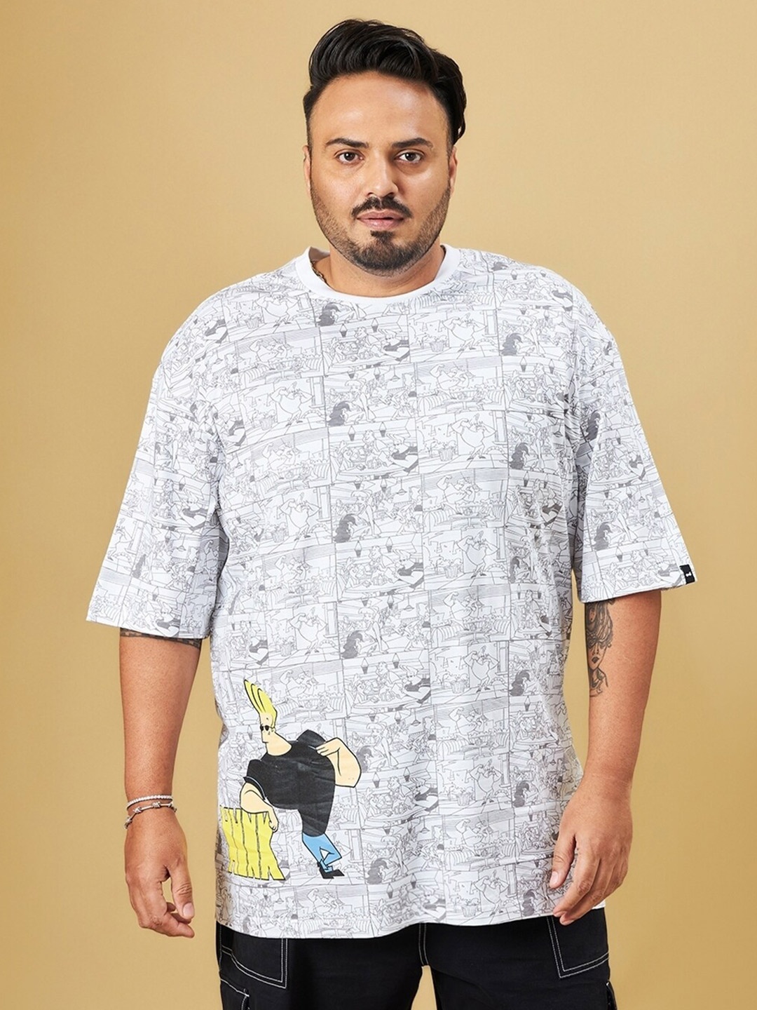 

Bewakoof Plus White Johnny Bravo Printed Round Neck Cotton Oversized T-shirt