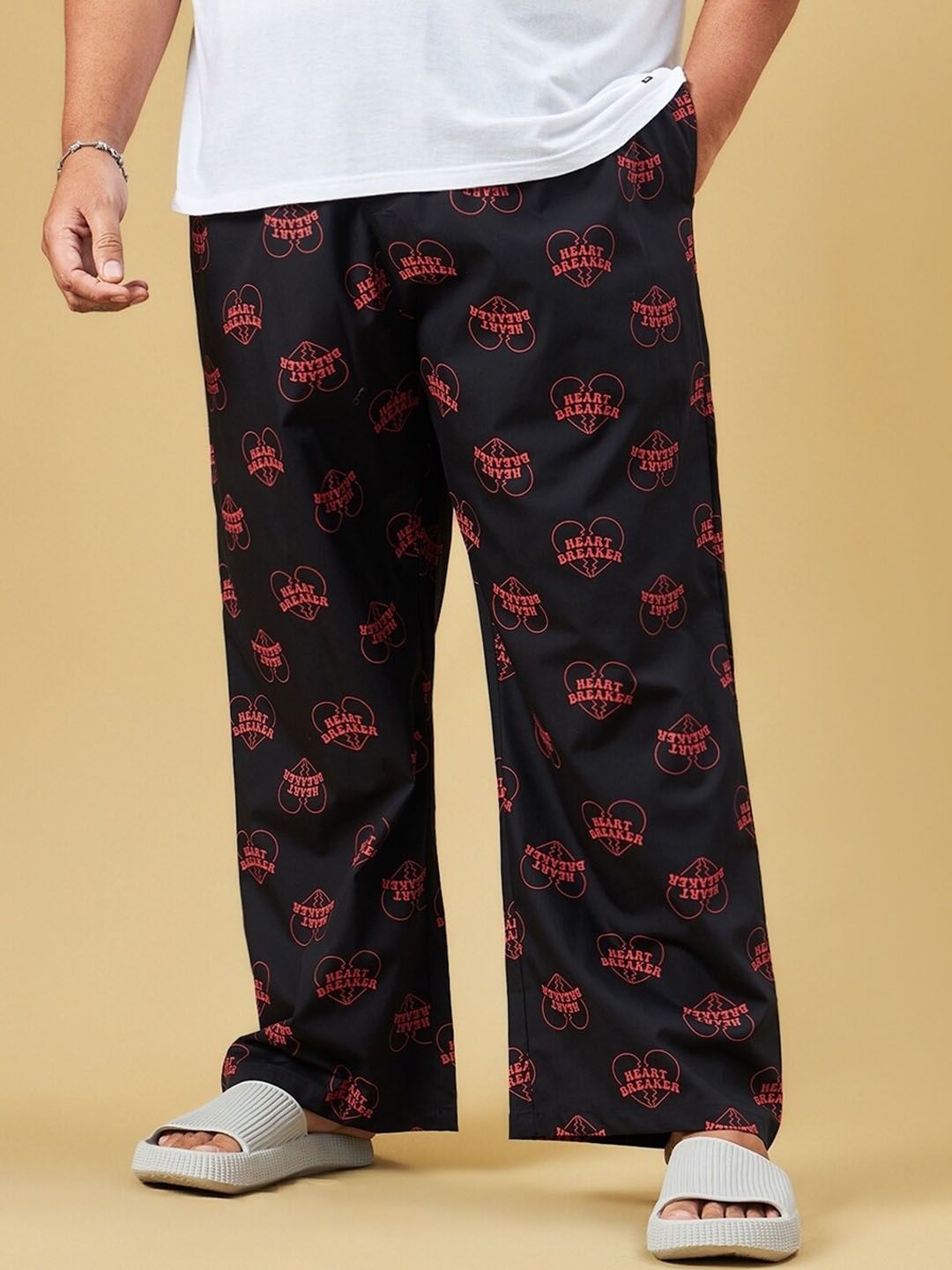

Bewakoof Plus Men Printed Cotton Lounge Pant, Black