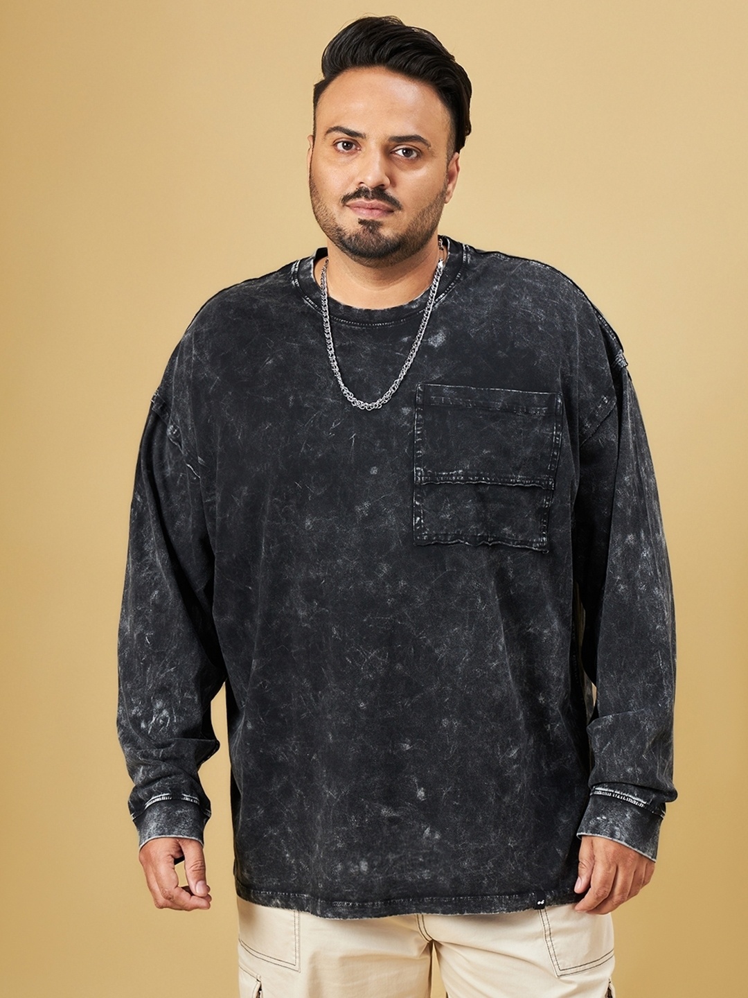 

Bewakoof Heavy Duty 1.0 Super Loose Fit Acid Wash Cotton Plus Size T-shirt, Black