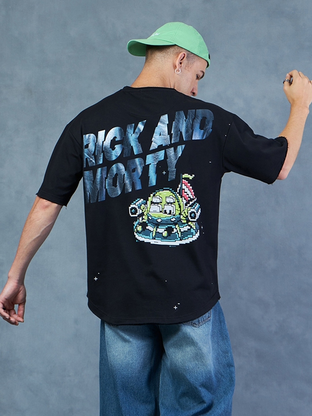 

Bewakoof Heavy Duty 1.0 Men Black Rick and Morty Graphic Printed Oversized T-shirt