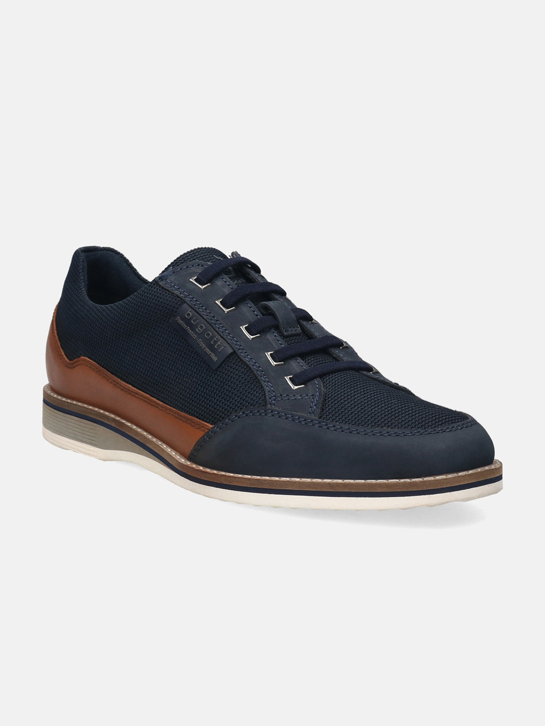 

Bugatti Makkor Men Textured Sneakers, Navy blue