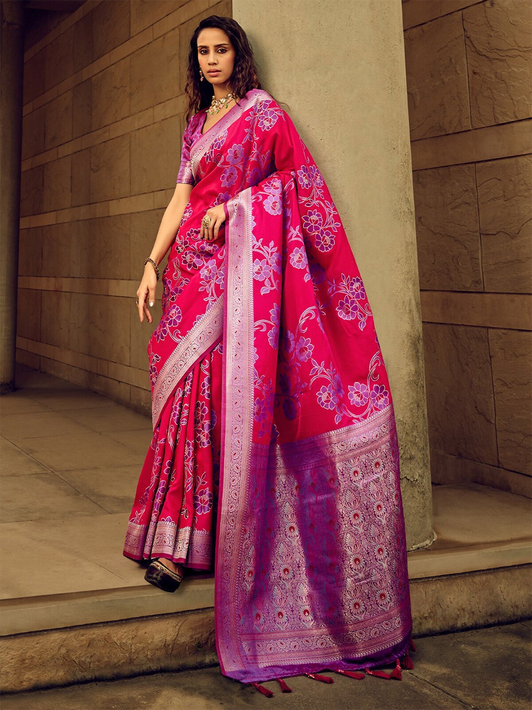 

ODETTE Woven Design Zari Satin Saree, Red