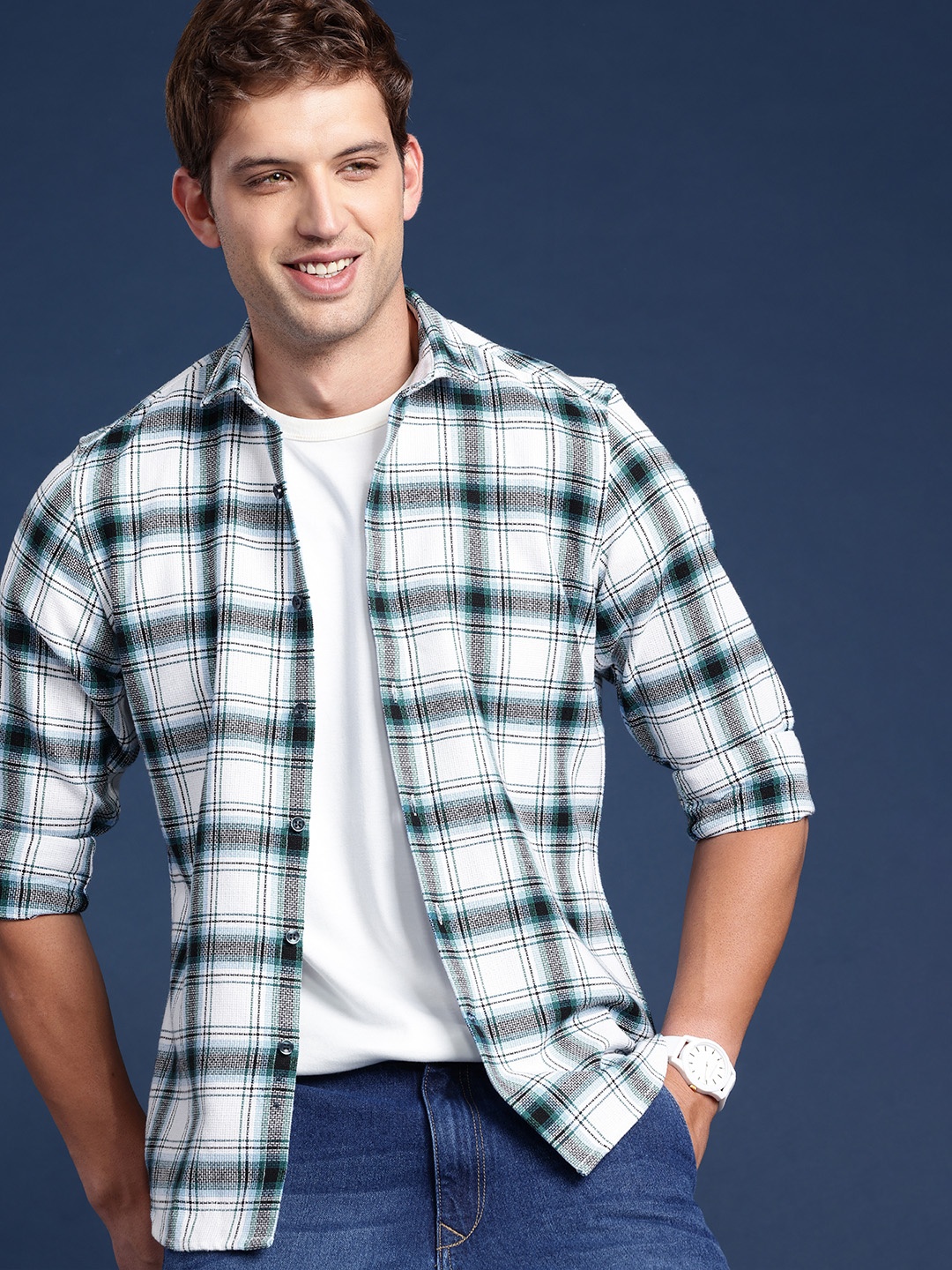 

Mast & Harbour Men Standard Checked Casual Shirt, Green