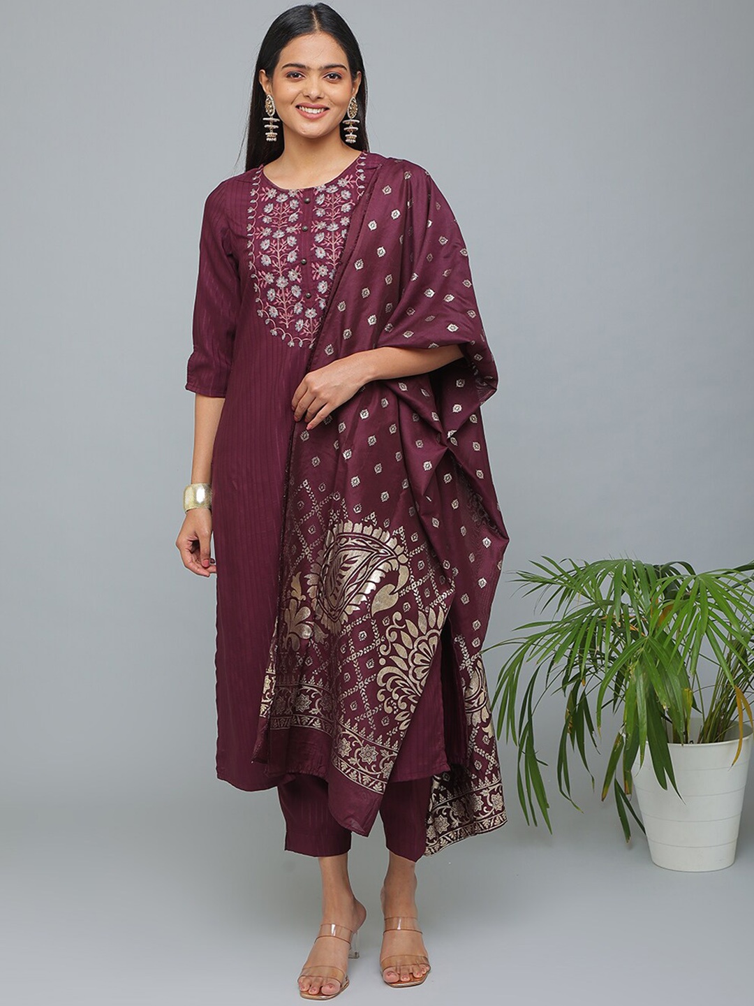 

Alena Ethnic Motifs Yoke Design Thread Work Chanderi Silk Kurta with Trousers & Dupatta, Magenta