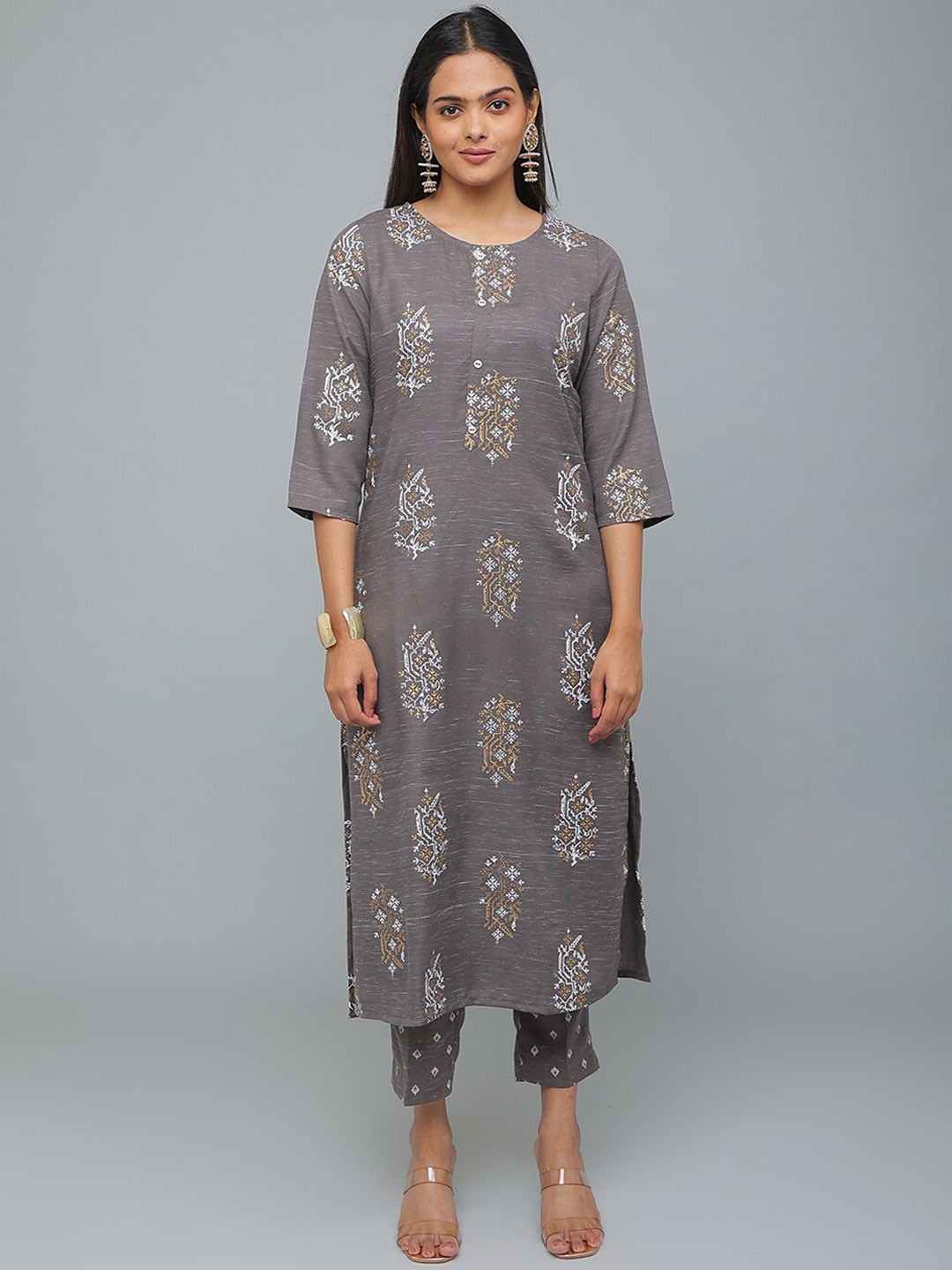 

Alena Ethnic Motifs Printed Regular Chanderi Silk Kurta with Trousers & With Dupatta, Grey