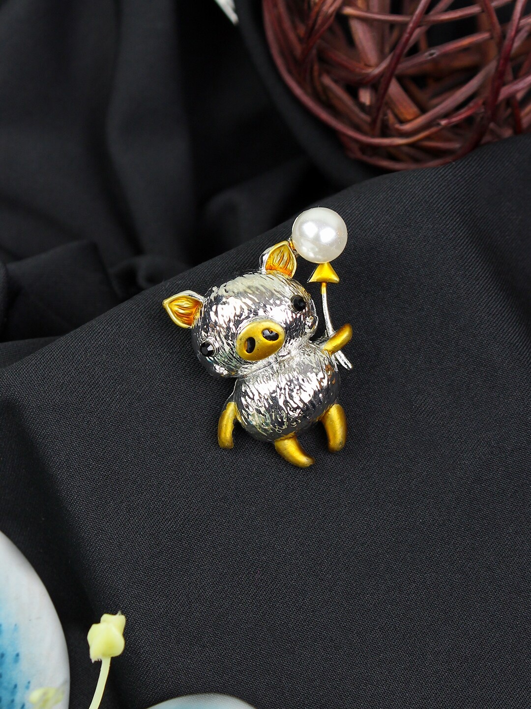 

Kavove Alloy Teddy Glow Pearled Piggy Lapel Pin, Silver