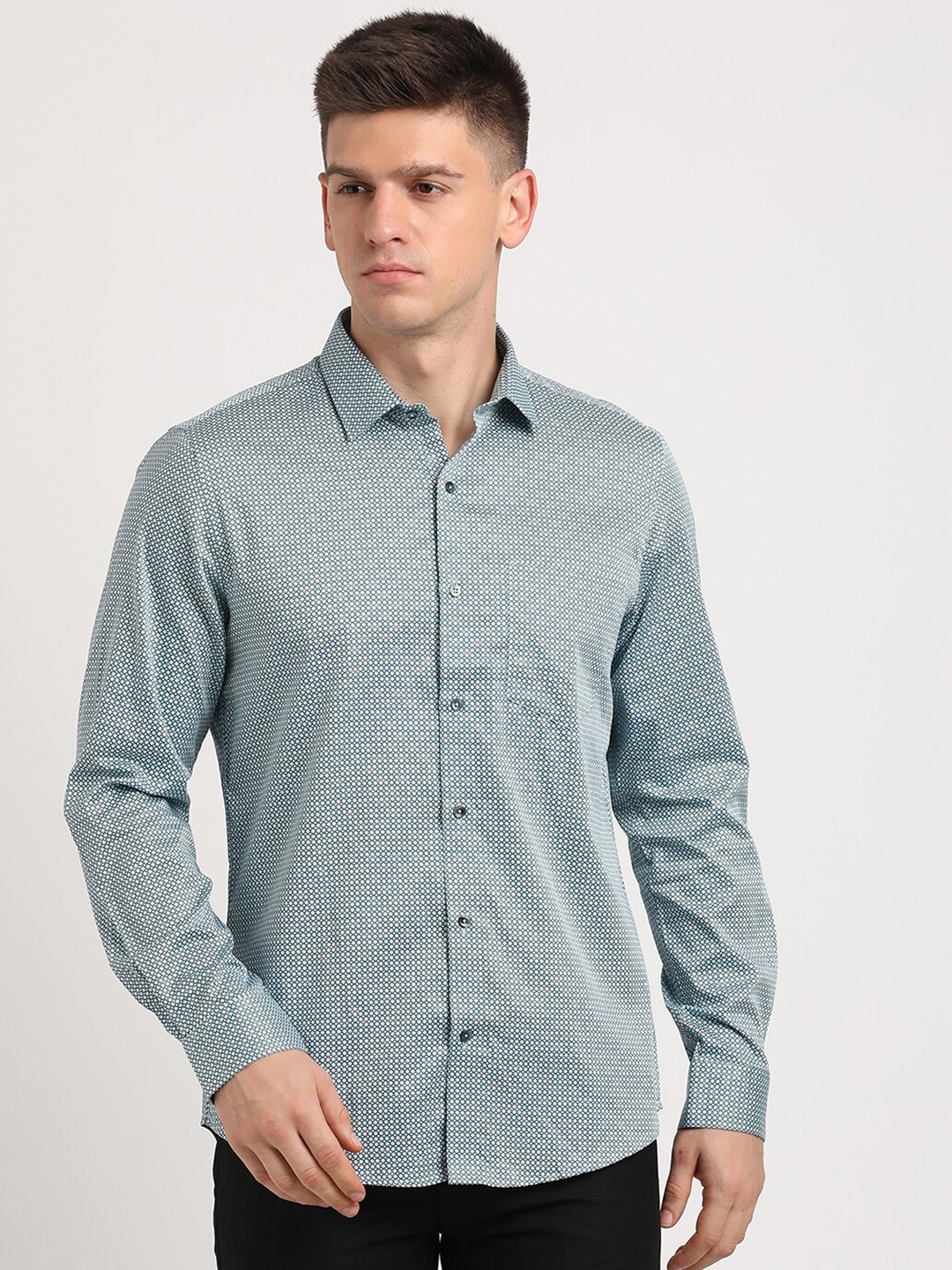 

Turtle Standard Micro Ditsy Printed Pure Cotton Formal Shirt, Blue