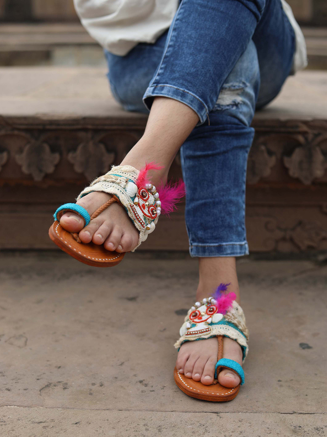 

ALL ABOUT TOE Embellished Kolhapuri One Toe Flats, Brown
