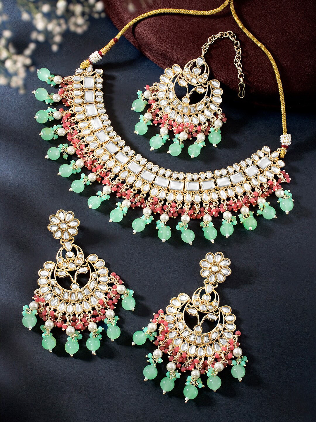 

Peora Gold Plated Kundan-Studded & Beaded Necklace And Earrings With Maang Tika
