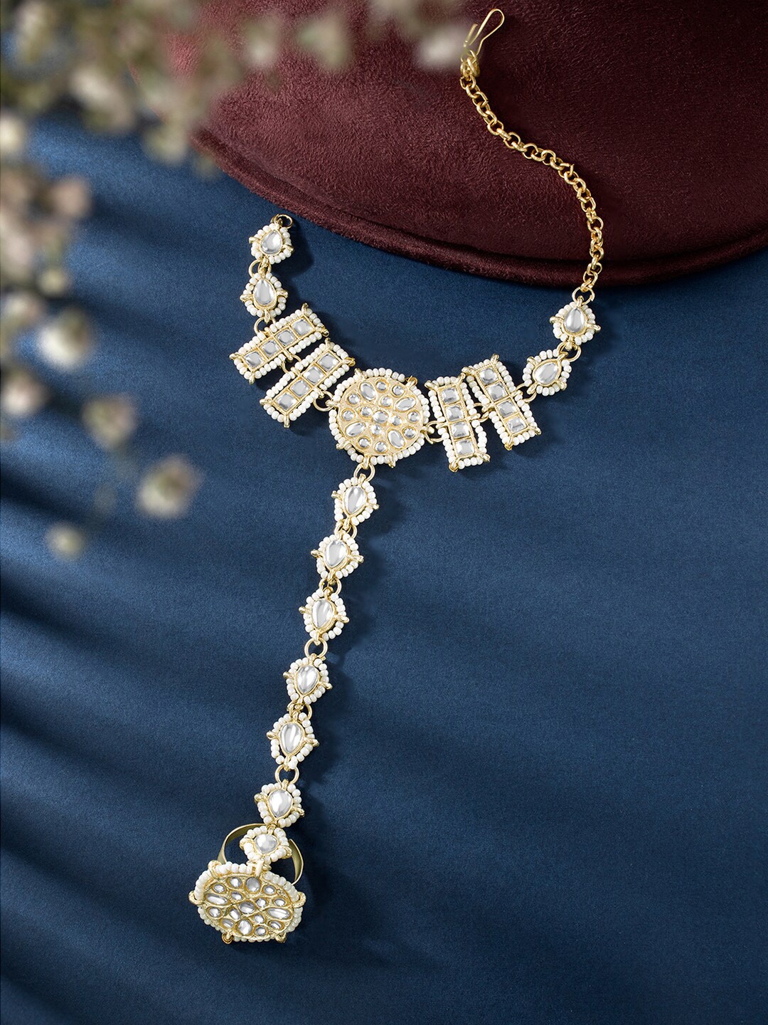 

Peora Kundan Gold-Plated Link Bracelet