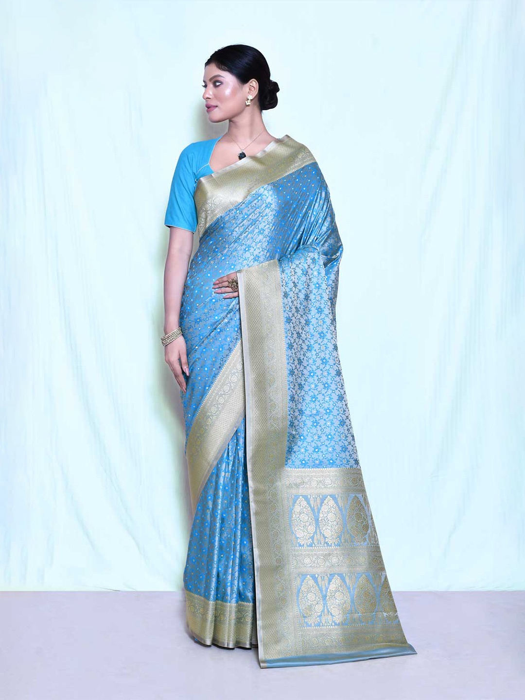 

Rasm by Muskaan Ethnic Motifs Woven Design Zari Banarasi Saree, Blue