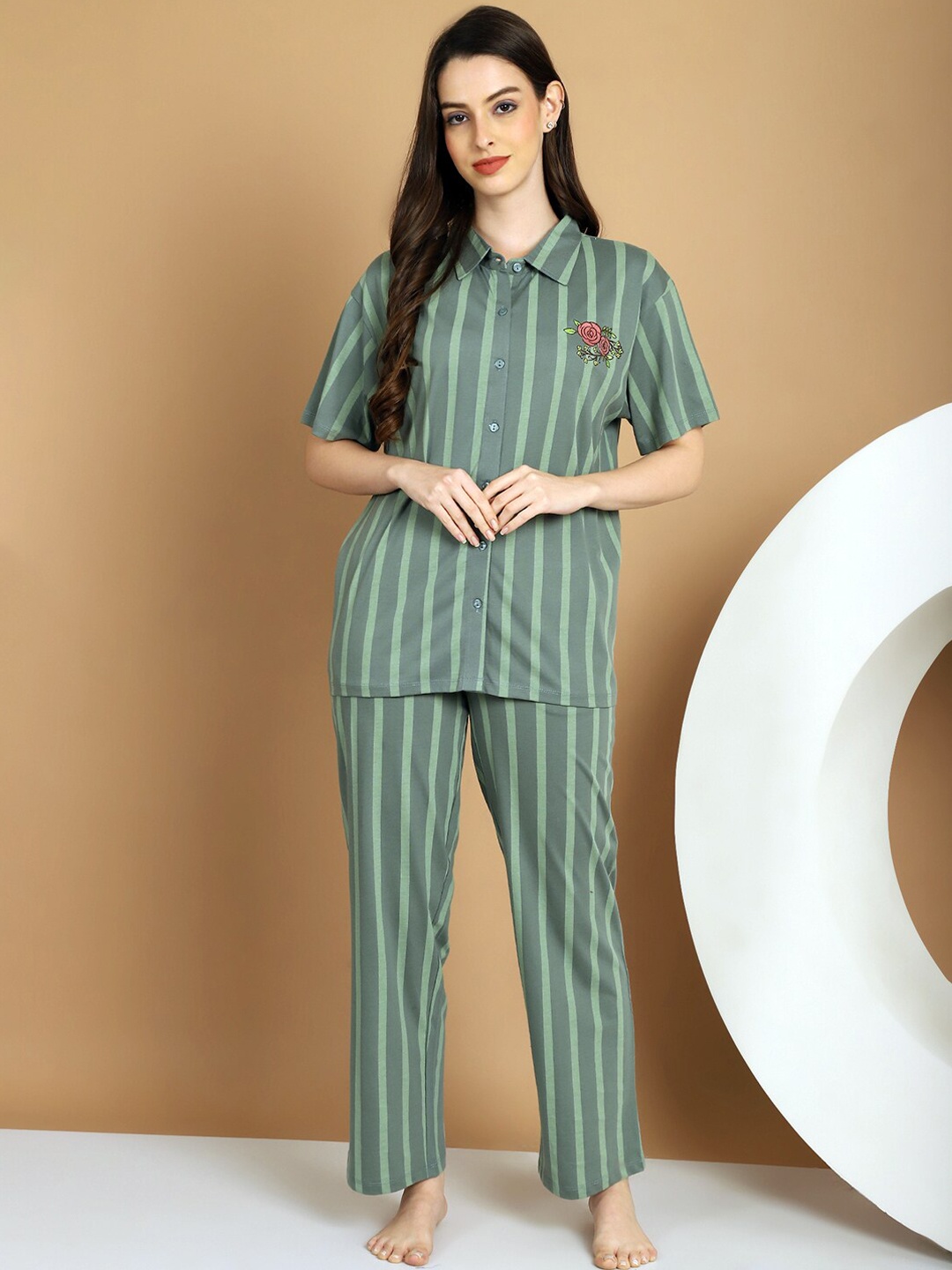 

Kanvin Striped Pure Cotton Night suit, Olive