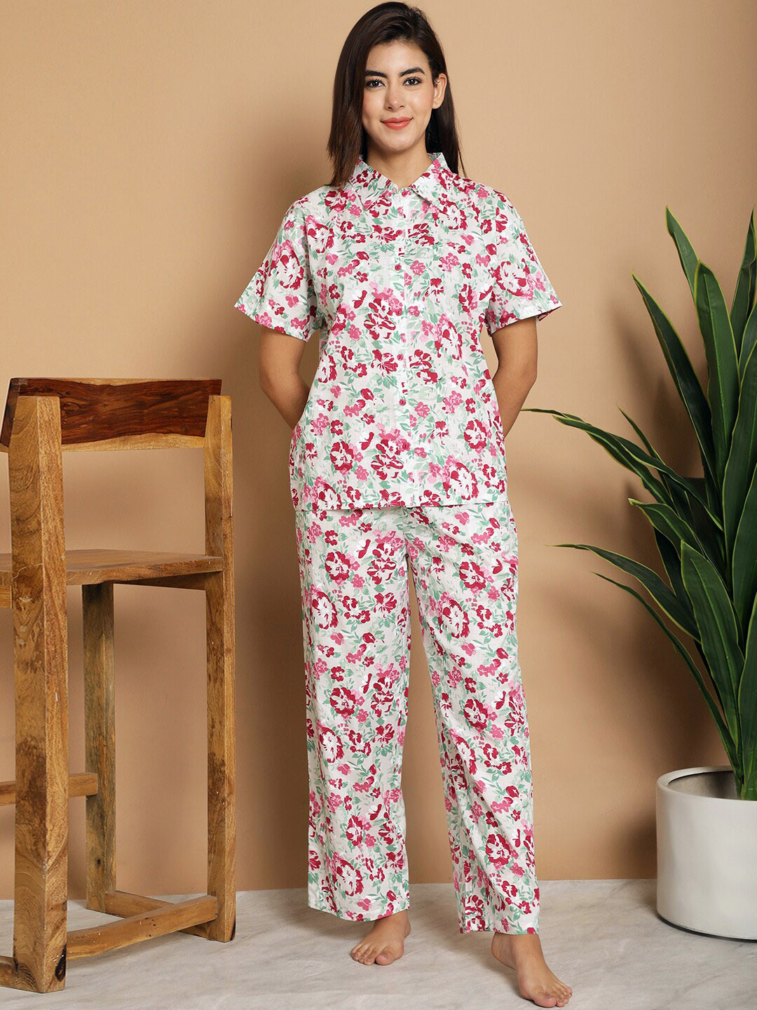 

Kanvin Magenta Floral Printed Pure Cotton Night suit