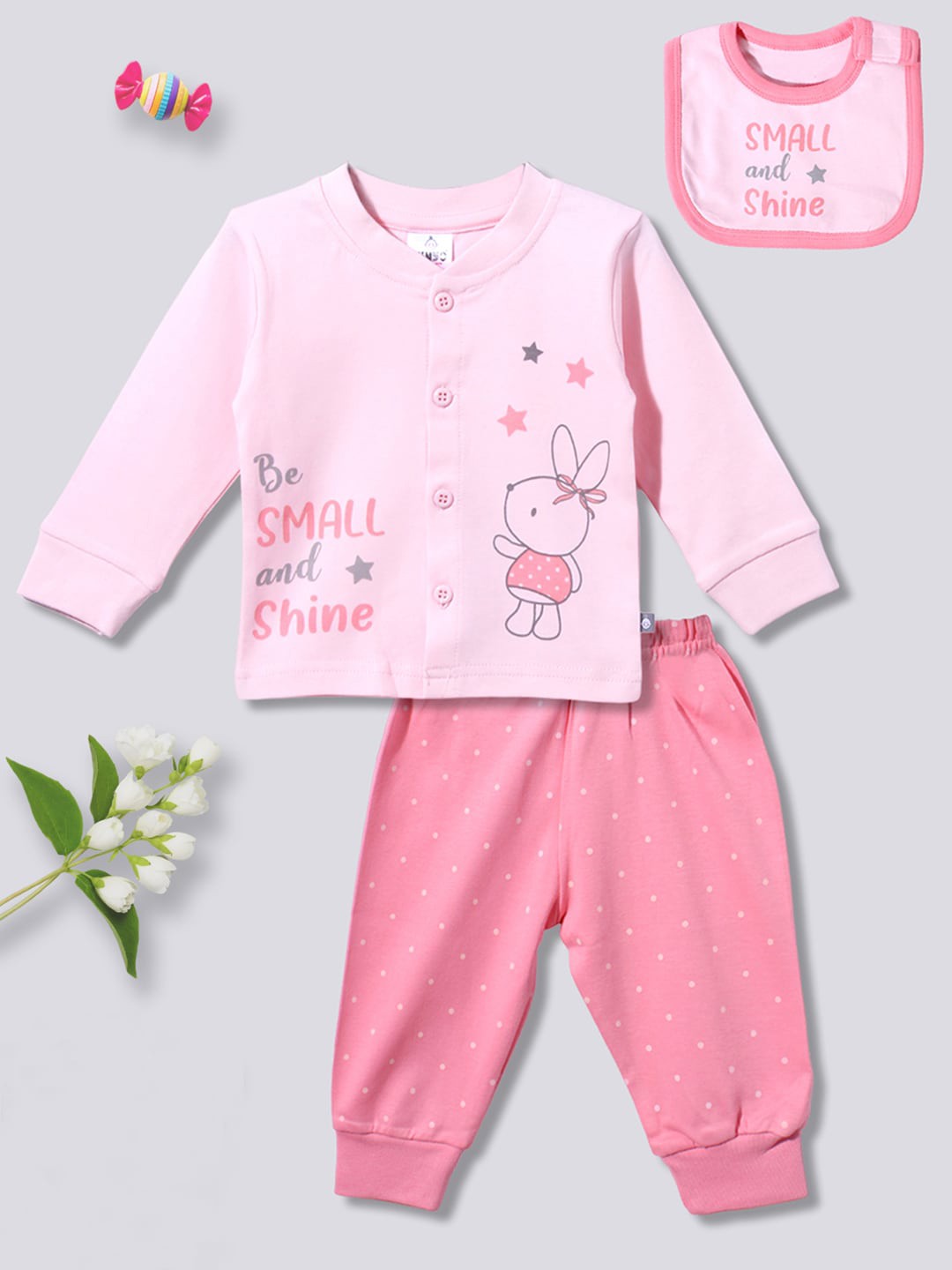 

Moms Love Infant Boys Printed Pure Cotton T-shirt with Trousers & Bib, Pink