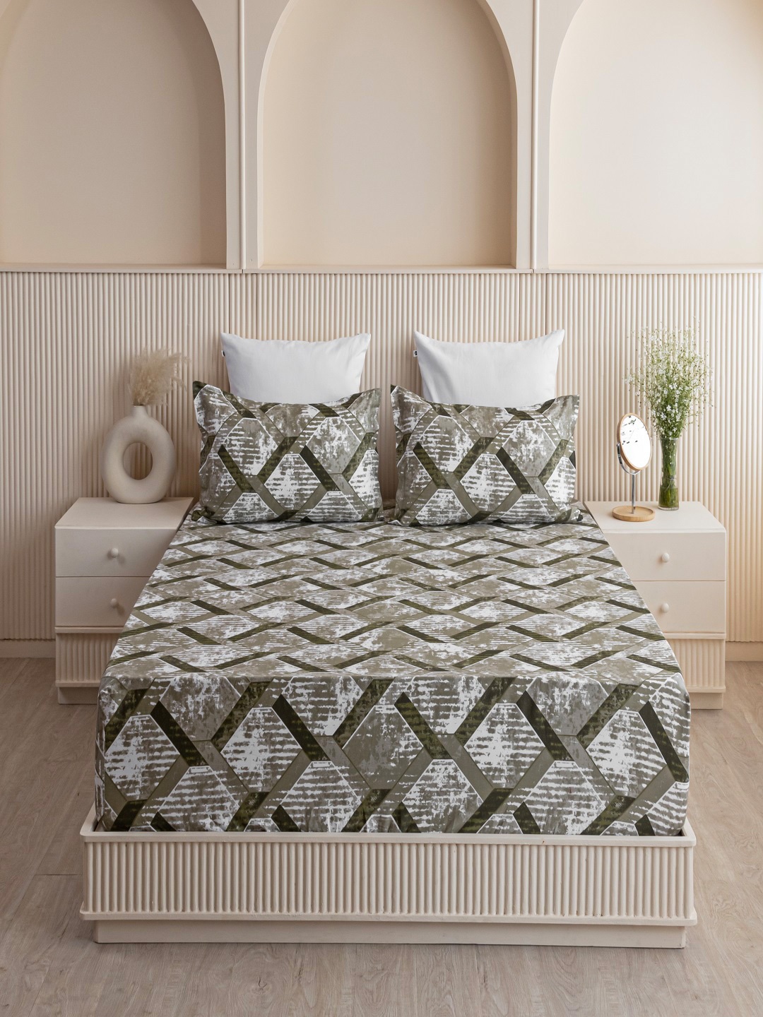 

HOMEMONDE Green & White Printed Cotton 210 TC Fitted Single Bedsheet with 1 Pillow Cover