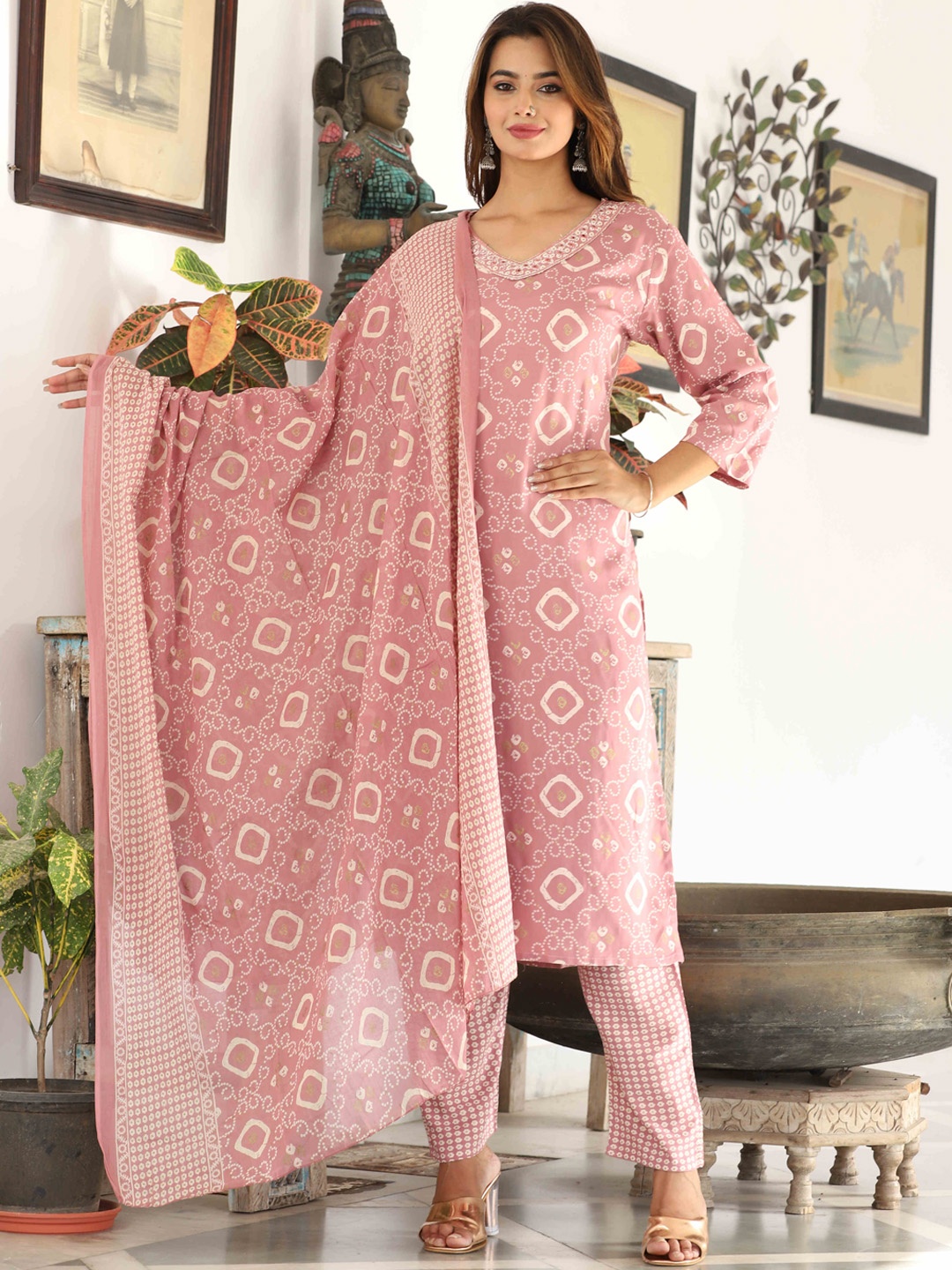 

DARVIKAA COLLECTION Ethnic Motifs Printed Kurta With Trousers & Dupatta, Cream