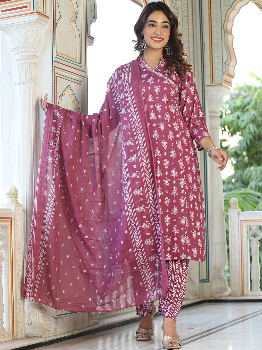 

DARVIKAA COLLECTION Ethnic Motifs Printed Mirror Work Kurta With Trousers & Dupatta, Pink