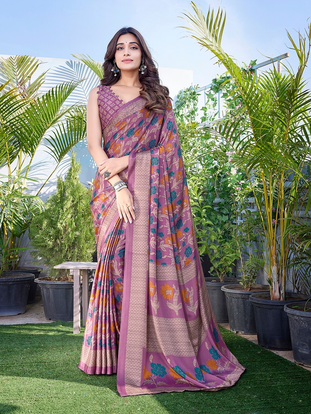 

KALINI Floral Printed Leheriya Saree, Purple