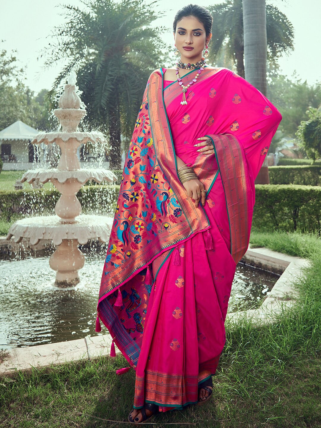 

Mitera Woven Design Zari Heavy Work Paithani Saree, Pink