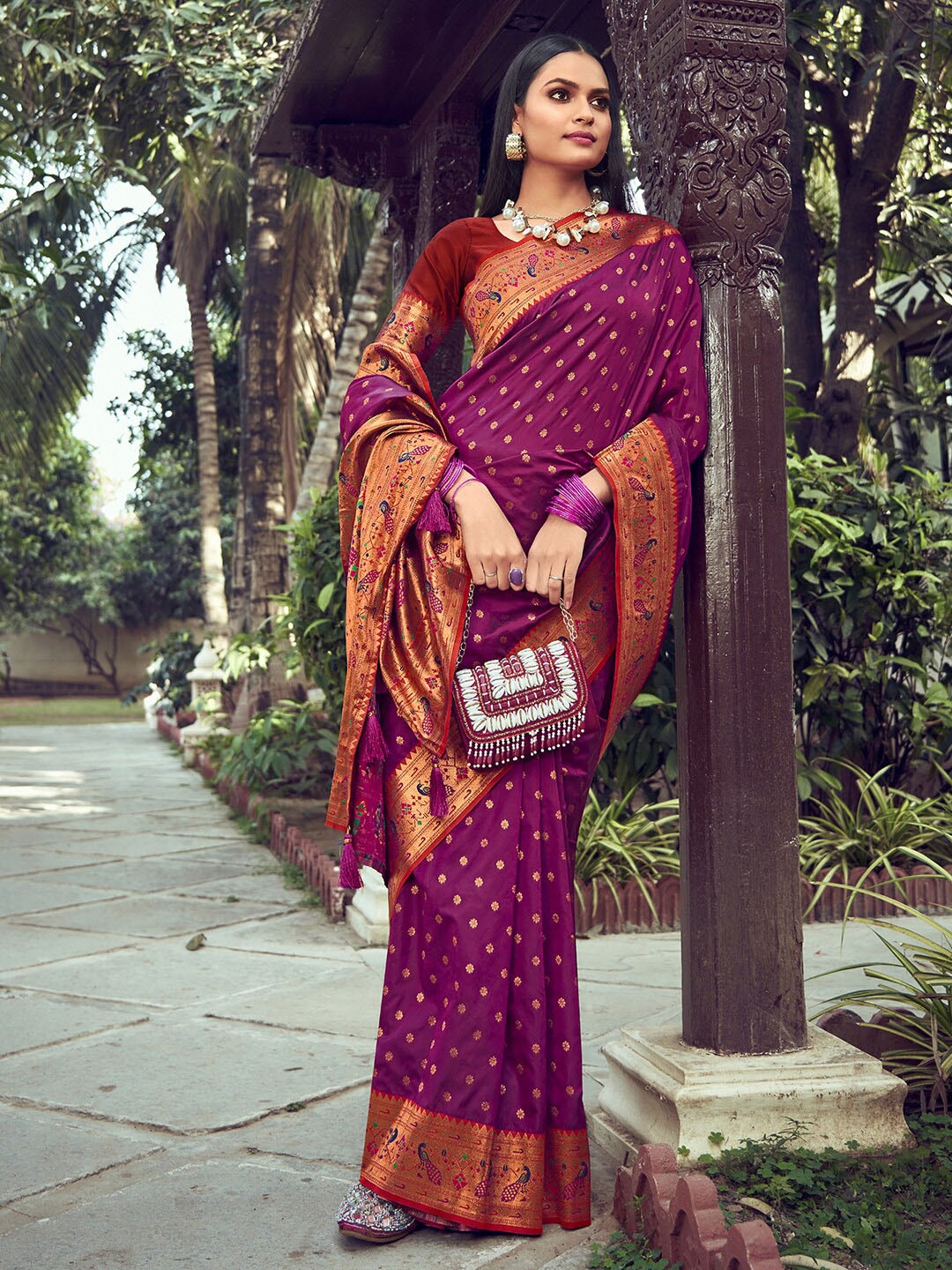 

Mitera Woven Design Zari Paithani Saree, Purple