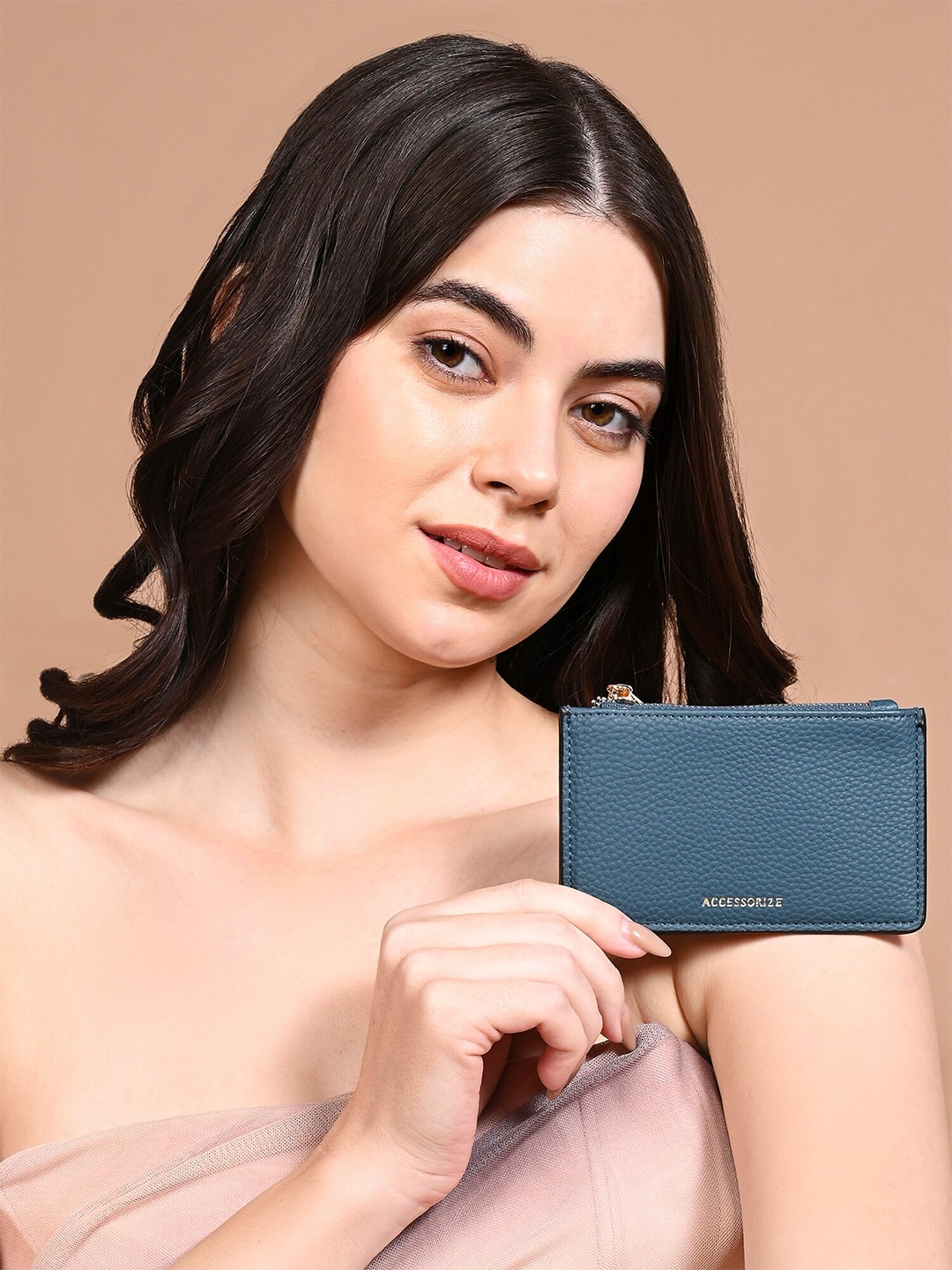 

Accessorize London Women Multi Compartment Classic Cardholder, Teal