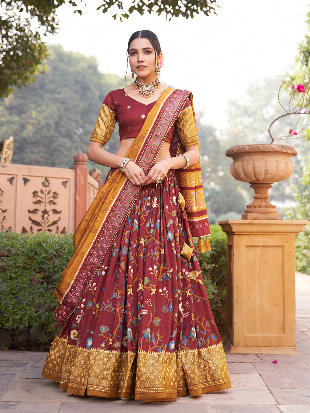 

LOOKNBOOK ART Printed Semi-Stitched Lehenga & Unstitched Blouse With Dupatta, Maroon