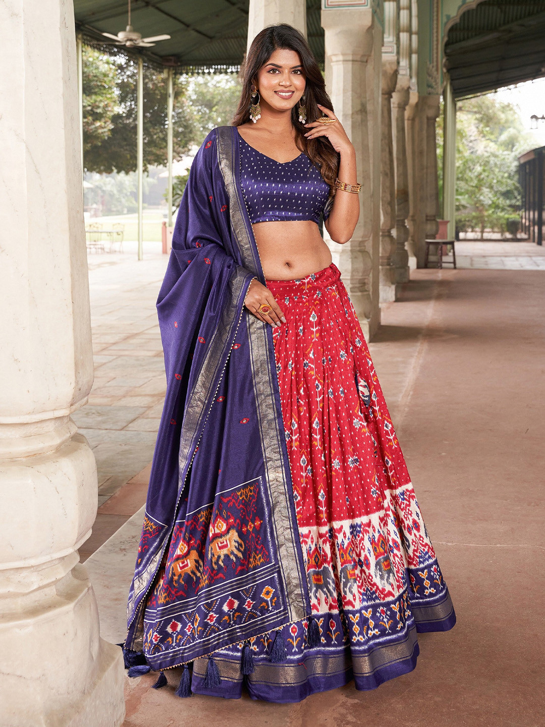 

LOOKNBOOK ART Printed Semi-Stitched Lehenga & Unstitched Blouse With Dupatta, Red