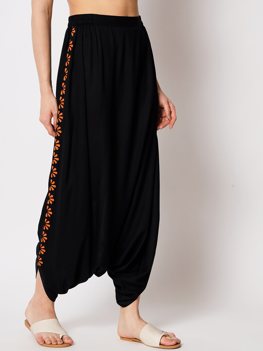

9rasa Women Loose-Fit Floral Block Print Harem Pant, Black
