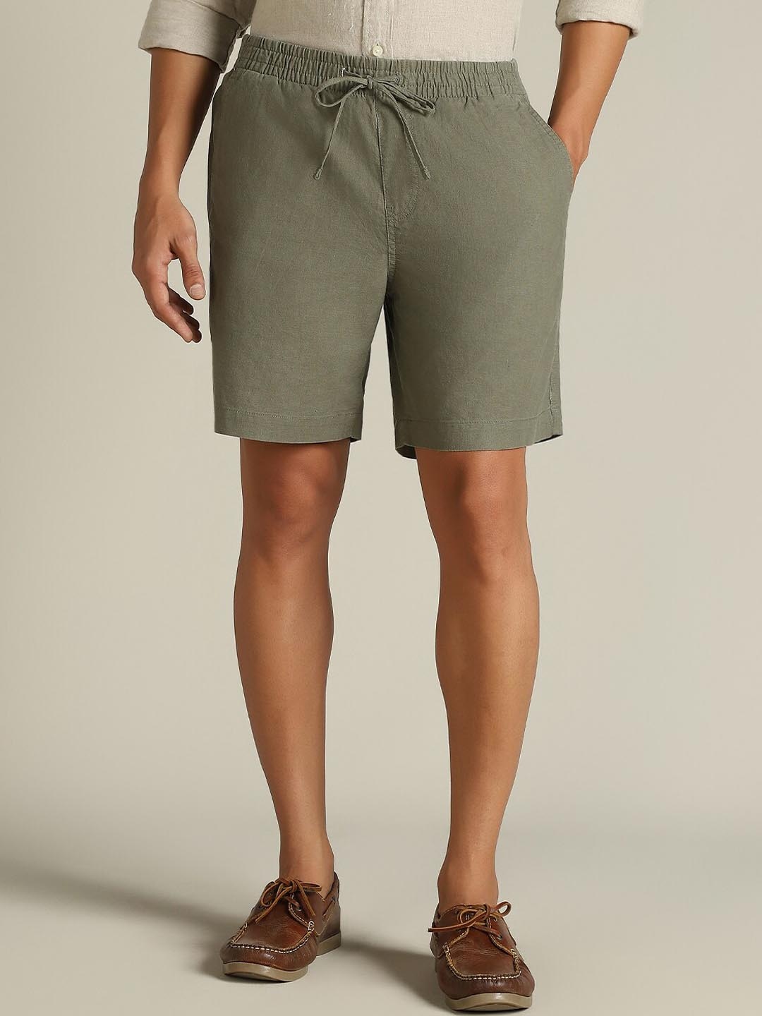 

Dockers Men Mid Rise Regular Fit Shorts, Green