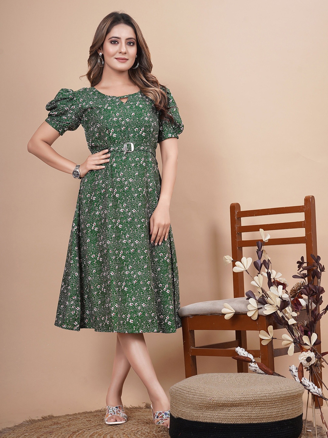 

BAESD Floral Printed Keyhole Neck Georgette Fit & Flare Dress, Green