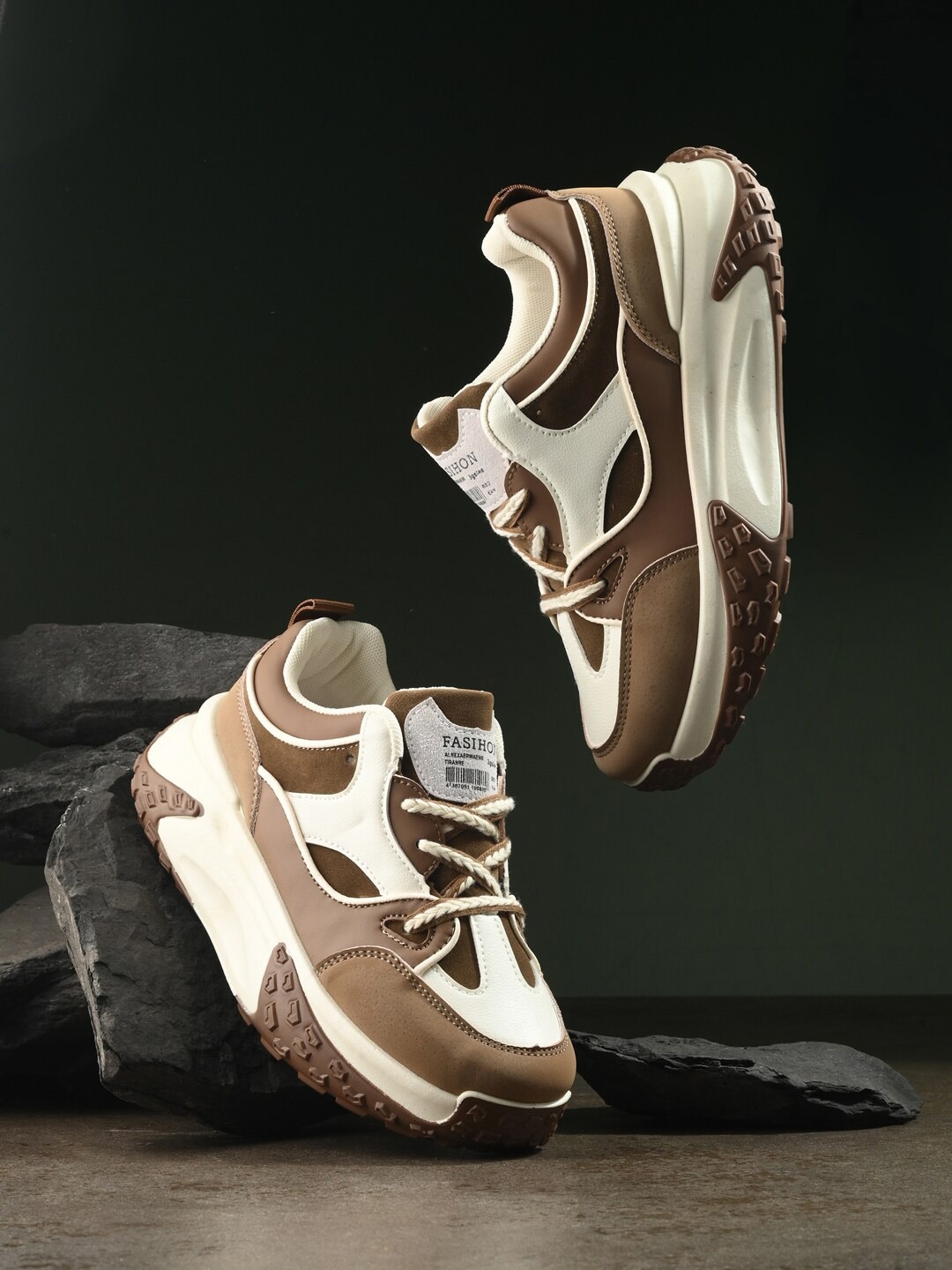 

The Roadster Lifestyle Co. Women Beige Running Sports Shoes, White