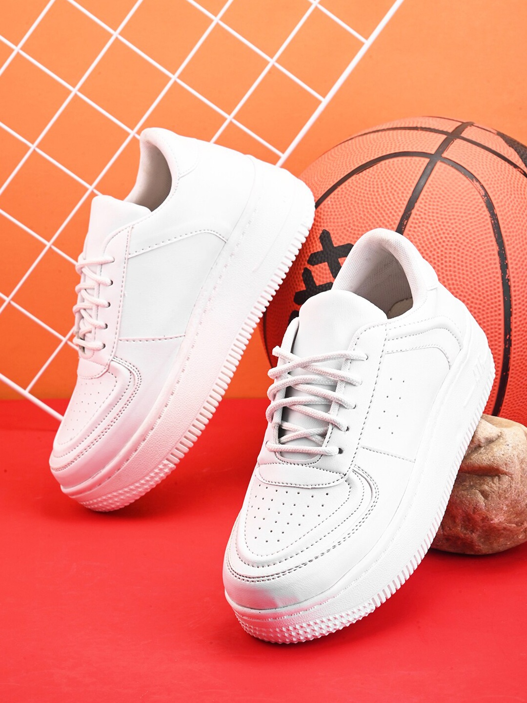 

FOUR STAR TRUCK SALES Women Round Toe Sneakers, White