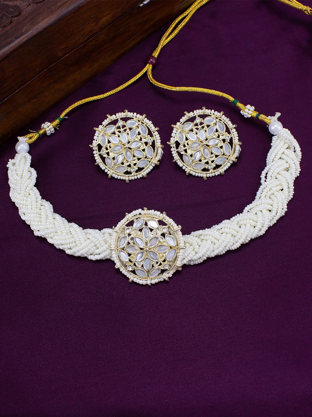 

PRIVIU Gold-Plated Pearls Beaded Jewellery Set