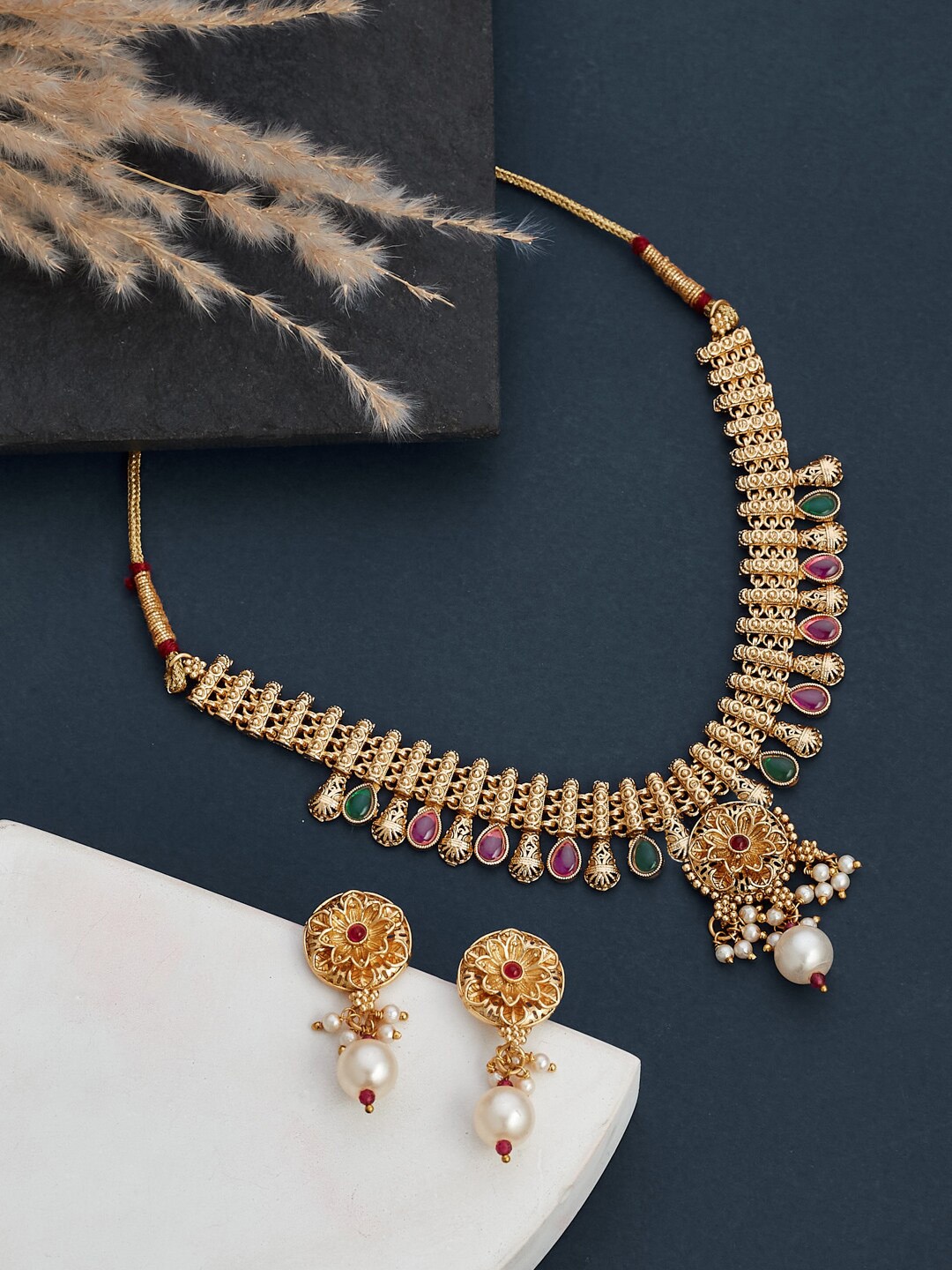 

ATIBELLE Gold-Plated Stone-Studded & Pearl-Beaded Jewellery Set