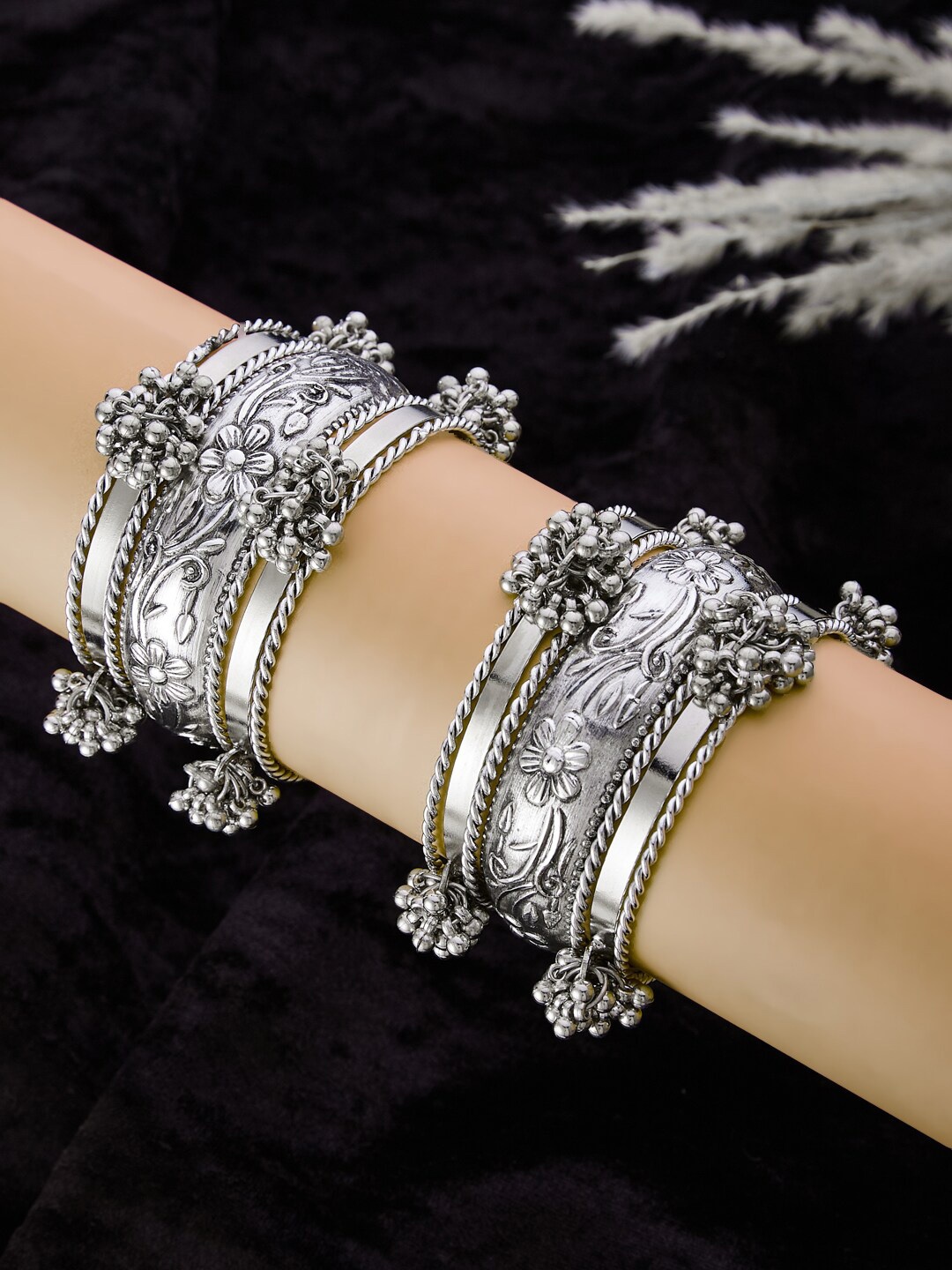 

ATIBELLE Set Of 14 Silver-Plated Floral Ghunghroo Stone Studded Bangle