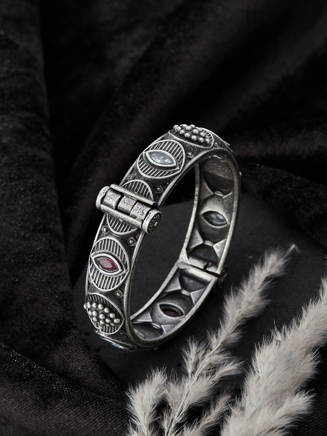 

ATIBELLE Silver Plated Floral Shaped Stone-Studded Bangle