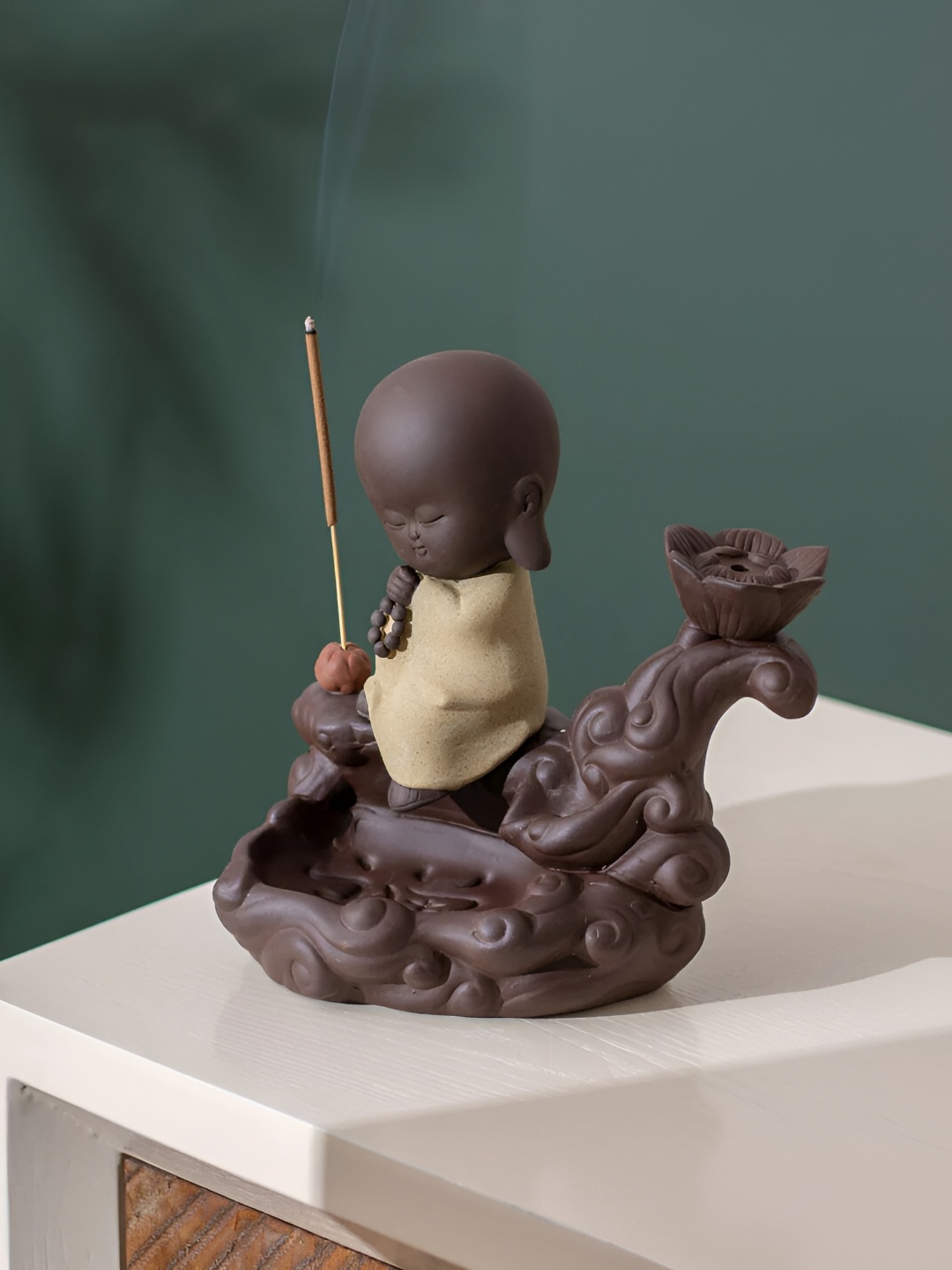 

THEDECORKART Brown & Cream-Colored Incense Holder Showpiece