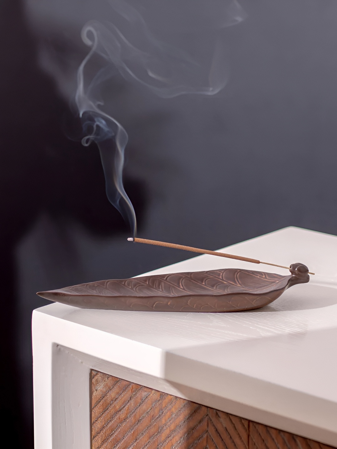 

THEDECORKART Brown Leaf Shaped Incense Stick Holder